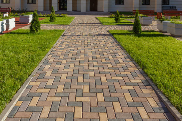 Professional Driveway Pavers in Broadmoor, CA